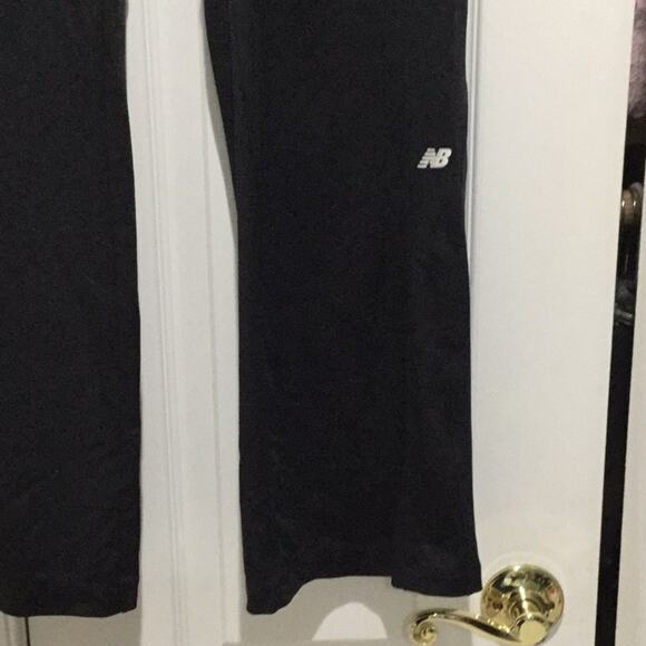 New balance black white pull on athletic pant euc - Picture 3 of 8